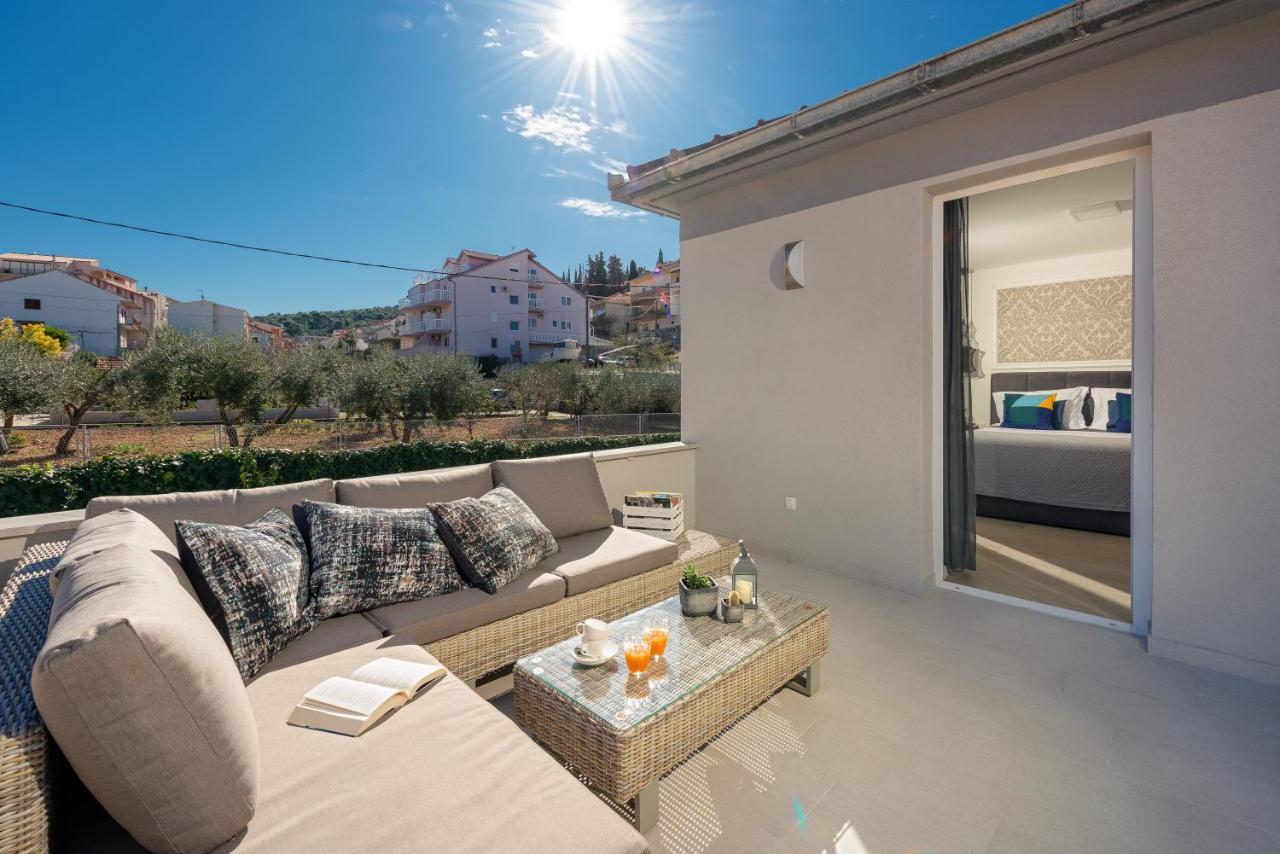 Villa Roko- The Spacious Luxury Trogir Buitenkant foto