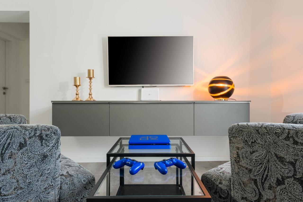Villa Roko- The Spacious Luxury Trogir Buitenkant foto